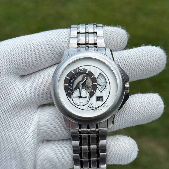 KENNETH COLE
Sporty Link Watch Black and Silver automatic skeleton men’s watch - Picture 4 of 11